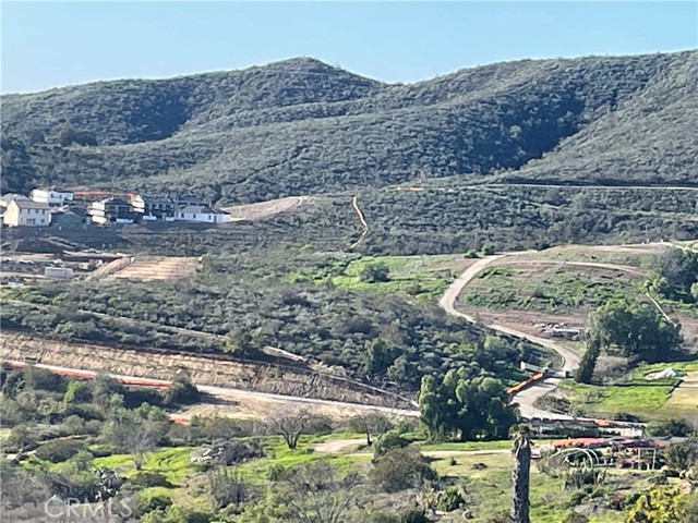 1624 Siddall Drive, Vista CA: https://media.crmls.org/medias/46c105cc-44c4-4b33-820c-a916793198fc.jpg