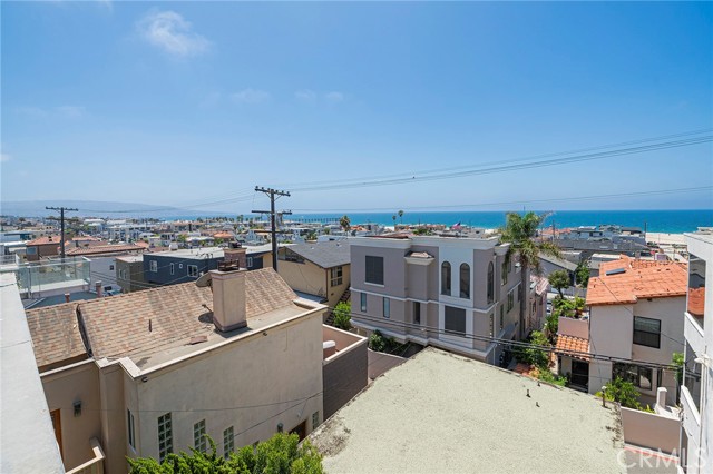 Detail Gallery Image 24 of 26 For 1839 Manhattan Ave, Hermosa Beach,  CA 90254 - 2 Beds | 2 Baths