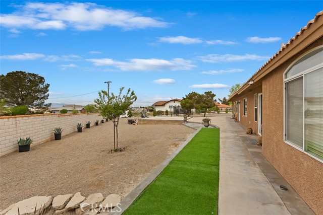 Detail Gallery Image 32 of 36 For 16200 Monache Ln, Apple Valley,  CA 92307 - 5 Beds | 3/1 Baths