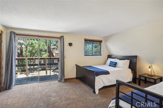 Detail Gallery Image 13 of 32 For 836 E Mountain View Bld, Big Bear City,  CA 92314 - 2 Beds | 2 Baths