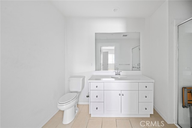 Detail Gallery Image 12 of 33 For 143 Frame, Irvine,  CA 92618 - 3 Beds | 3/1 Baths