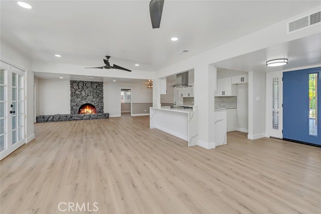Detail Gallery Image 6 of 27 For 6405 Hesketh Dr, Bakersfield,  CA 93309 - 4 Beds | 3 Baths