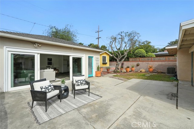 535 Panama Avenue, Long Beach CA: https://media.crmls.org/medias/46c45f34-0454-4a02-8b36-9c5ebe52dbc5.jpg
