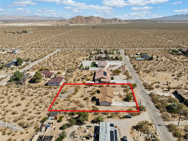 Detail Gallery Image 5 of 31 For 32778 Sapphire Rd, Lucerne Valley,  CA 92356 - 3 Beds | 2 Baths