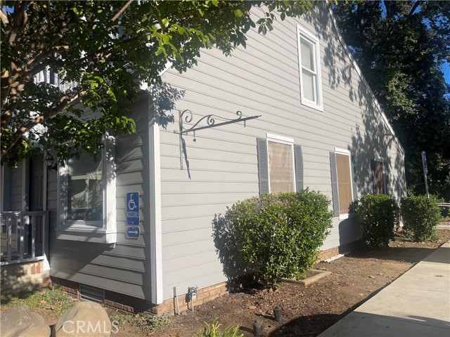 19 Williamsburg Lane, Chico, California 95926, ,Commercial Lease,For Rent,19 Williamsburg Lane,CRSN24221550
