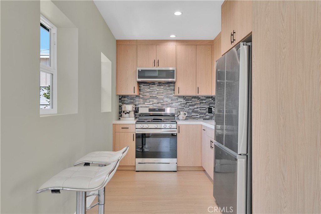 1330 N Lincoln StreetBurbank img 54