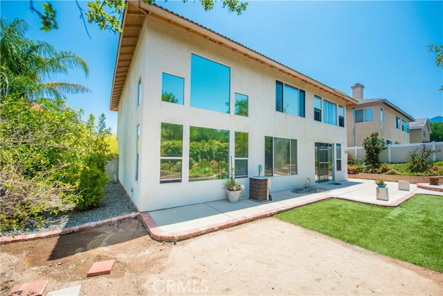 3018 Veranda Lane, Corona CA: https://media.crmls.org/medias/46c67092-2e48-44ef-9a20-1c16465bd7d8.jpg