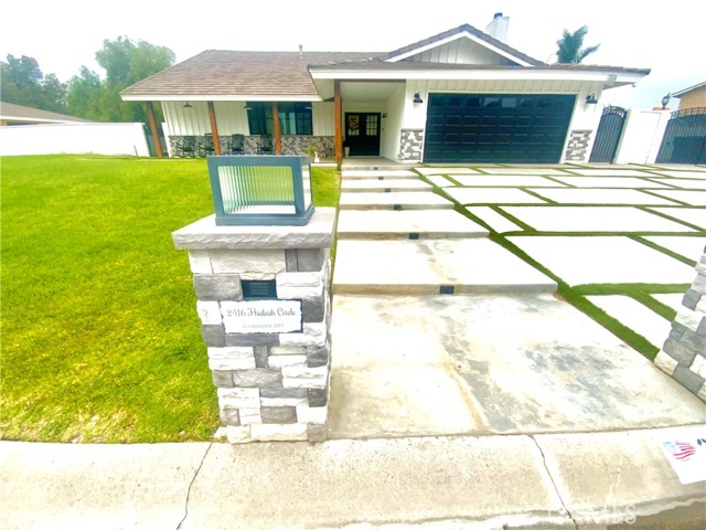 2416 Hialeah Circle, Norco CA: https://media.crmls.org/medias/46c6980f-f637-413d-b370-e5f0e980a58d.jpg