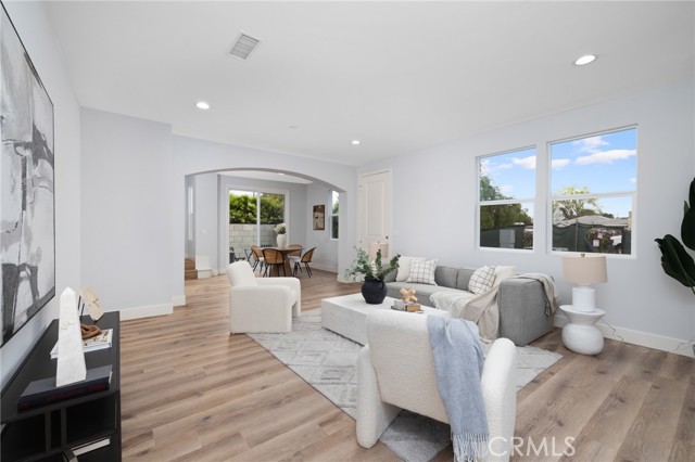 Detail Gallery Image 8 of 34 For 11237 Gladhill Rd #6,  Whittier,  CA 90604 - 3 Beds | 2/1 Baths