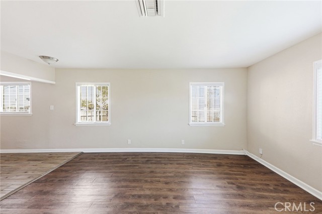 Detail Gallery Image 8 of 29 For 8113 Noble, Panorama City,  CA 91402 - 2 Beds | 1 Baths