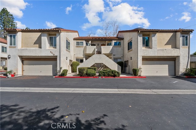 Detail Gallery Image 1 of 35 For 3210 Darby St #102,  Simi Valley,  CA 93063 - 2 Beds | 1 Baths