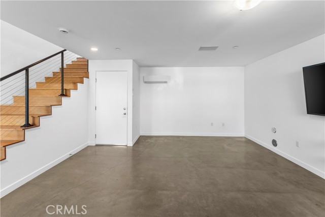 Detail Gallery Image 12 of 58 For 6566 W 85th Pl, Westchester,  CA 90045 - 3 Beds | 3 Baths