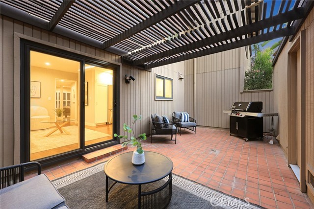 495 W WALNUT Street, Pasadena CA: https://media.crmls.org/medias/46c7ff65-aeea-4eb2-be7d-a2a660d6f655.jpg