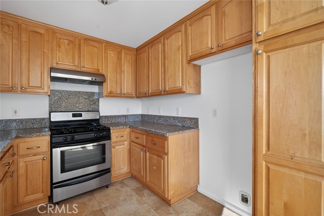 Detail Gallery Image 4 of 13 For 1129 N Briarwood St, Anaheim,  CA 92805 - 2 Beds | 1 Baths