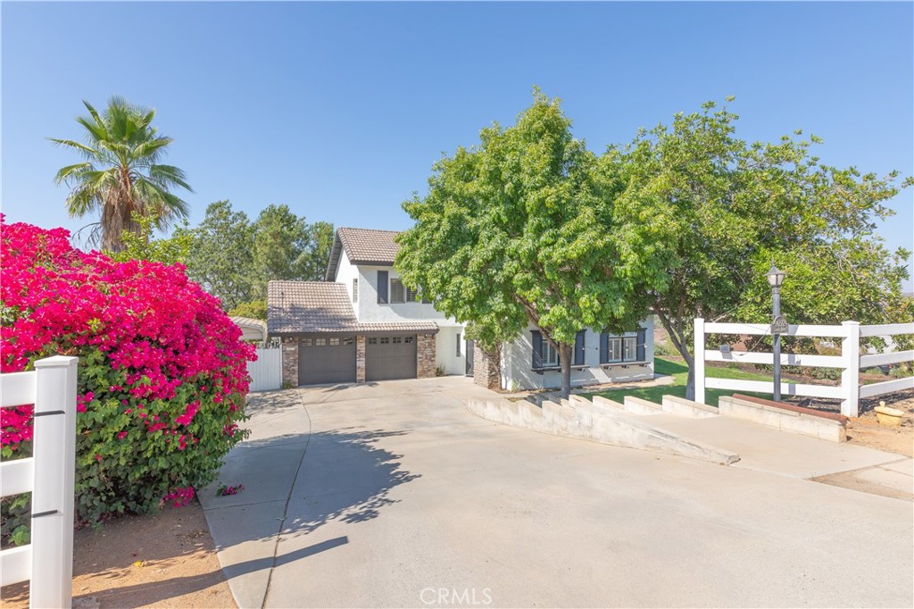 14272 Laurel
