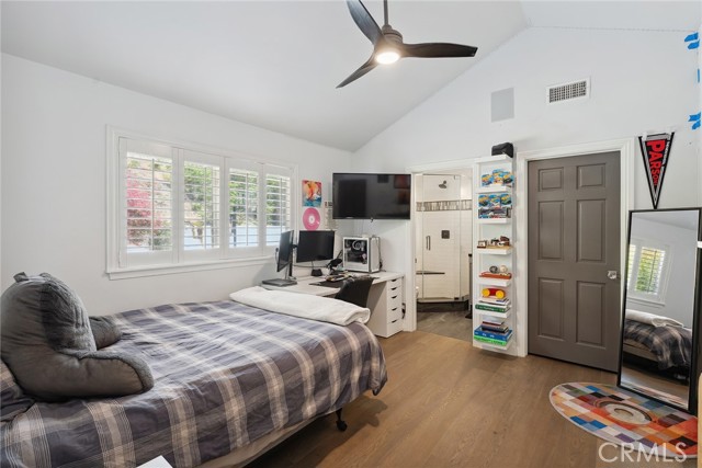 24311 Sylvan Glen Road, Calabasas CA: https://media.crmls.org/medias/46cbb153-2dc8-45e6-88c5-e36e6111e55e.jpg