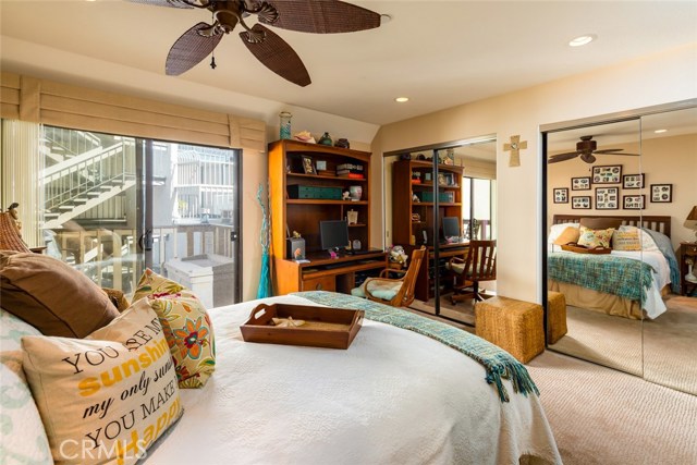 625 Esplanade, Redondo Beach, California 90277, 2 Bedrooms Bedrooms, ,1 BathroomBathrooms,Residential,Sold,Esplanade,SB17045807