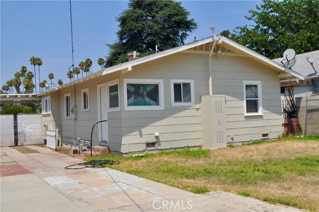 1789 N Pershing Avenue, San Bernardino CA: https://media.crmls.org/medias/46cc4e16-b170-4d9c-9424-f3661290d860.jpg