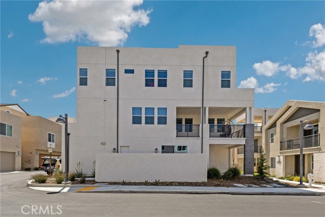 251 Tank, Irvine CA: https://media.crmls.org/medias/46ccbd9c-5afe-40cc-ab54-12a6e8a8a87f.jpg