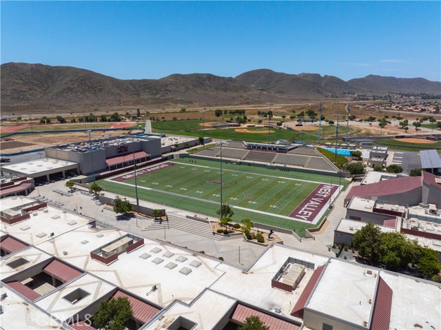 Image 31 of 36 For 1387 Veronica Trail