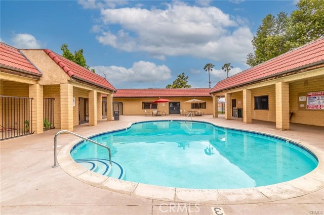 913 S Grand Avenue, San Jacinto CA: https://media.crmls.org/medias/46cd960e-cd3f-4861-9ced-9d03cf7182cf.jpg