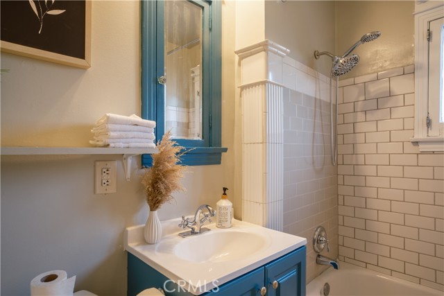 Detail Gallery Image 36 of 66 For 638 N Mar Vista Ave, Pasadena,  CA 91106 - – Beds | – Baths
