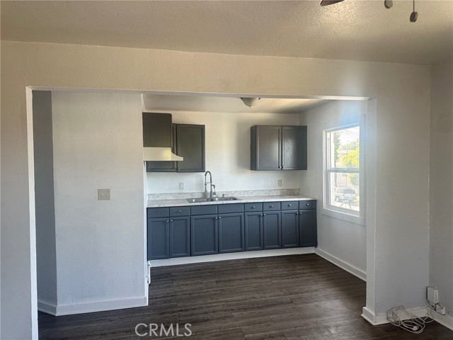 902 Magnolia Avenue, Long Beach CA: https://media.crmls.org/medias/46ced346-1250-450b-b7aa-2f098db7c6c0.jpg