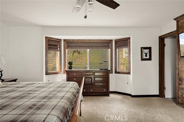 Detail Gallery Image 27 of 41 For 386 Rainier Rd, Lake Arrowhead,  CA 92352 - 4 Beds | 3/1 Baths