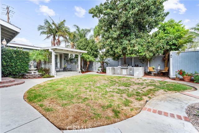 Detail Gallery Image 29 of 40 For 9488 Foster Rd., Bellflower,  CA 90706 - 3 Beds | 2 Baths