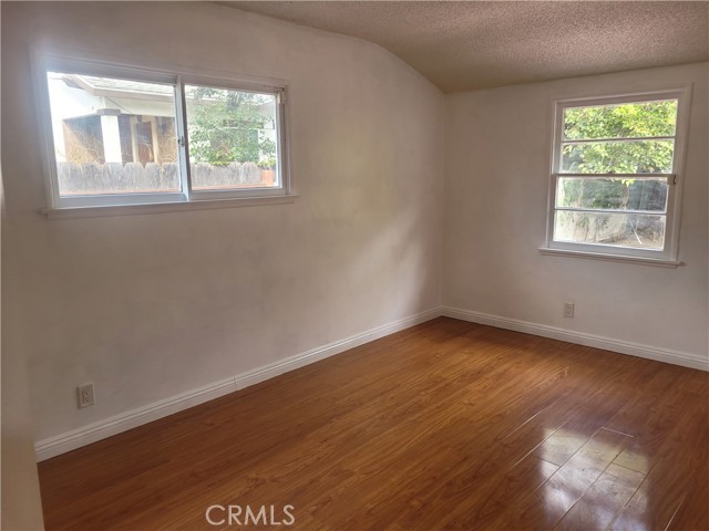 Detail Gallery Image 9 of 18 For 231 S Avenue 55, Los Angeles,  CA 90042 - 3 Beds | 2 Baths