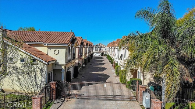 Detail Gallery Image 41 of 41 For 13769 13969 Cordary Ave, Hawthorne,  CA 90250 - 4 Beds | 2/1 Baths