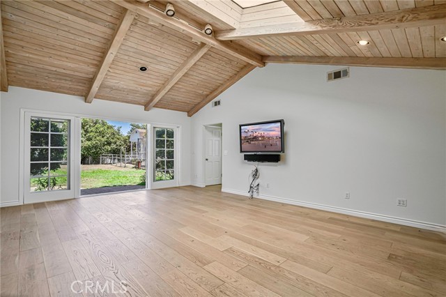 42 Empty Saddle Road, Rolling Hills Estates CA: https://media.crmls.org/medias/46d1fca6-b0f3-4765-89cb-a79978d3e170.jpg