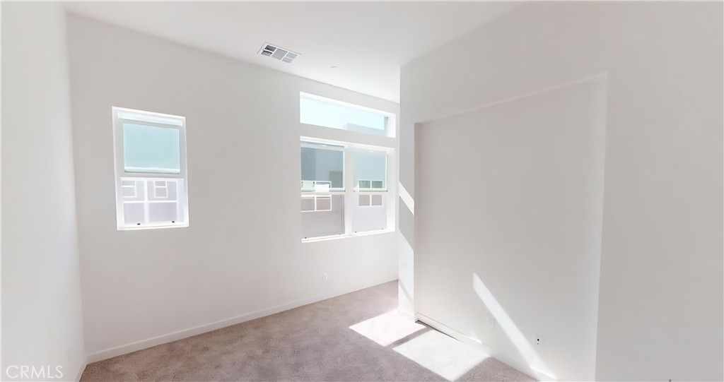 MLS #OC25117996 img 17