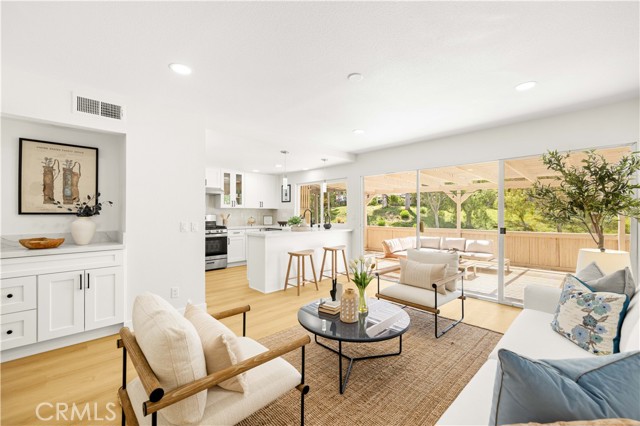 6511 E Circulo Dali, Anaheim Hills CA: https://media.crmls.org/medias/46d2a54b-4d6f-4319-9301-ee2491fbeeec.jpg