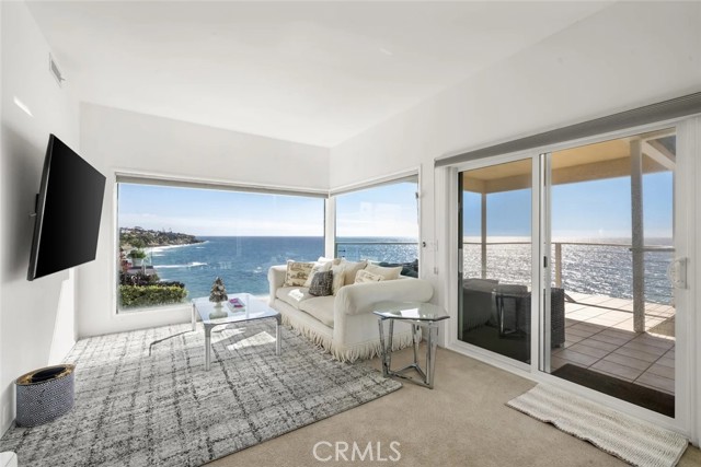 Detail Gallery Image 9 of 74 For 31877 Circle Drive, Laguna Beach,  CA 92651 - 3 Beds | 2 Baths