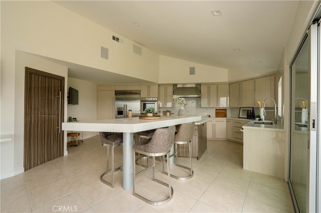 MLS #SR25244048 image #9