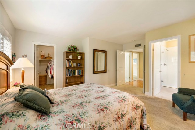 Image 18 of 34 For 26461 Via Lara