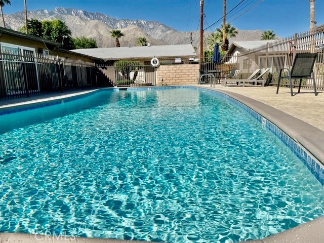 Detail Gallery Image 10 of 12 For 686 E Cottonwood Rd #7,  Palm Springs,  CA 92262 - 1 Beds | 1 Baths