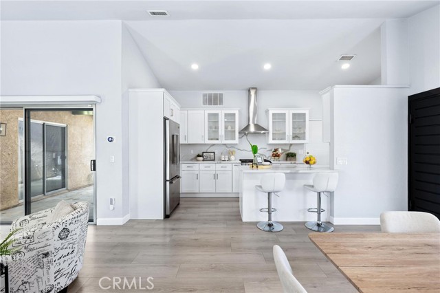 Detail Gallery Image 11 of 60 For 11715 Garrick Ave, Sylmar,  CA 91342 - 3 Beds | 2 Baths