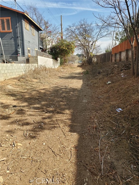 Listing Details for 5929 Hayes  , Los Angeles, CA 90042