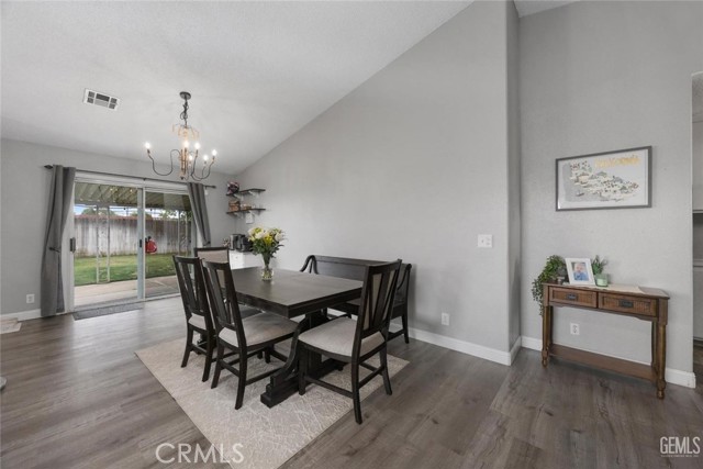 Detail Gallery Image 10 of 31 For 11617 Cactus Dr, Bakersfield,  CA 93312 - 3 Beds | 2 Baths