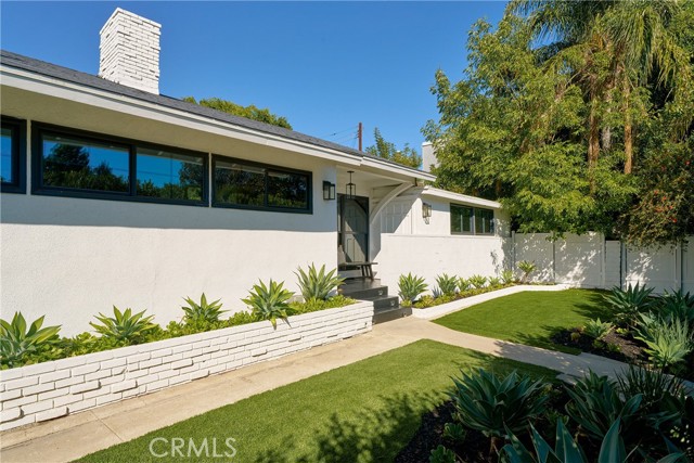 Detail Gallery Image 6 of 40 For 4800 Mary Ellen, Sherman Oaks,  CA 91423 - 3 Beds | 2 Baths