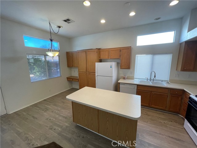 Detail Gallery Image 10 of 45 For 35419 Marsh Ln, Wildomar,  CA 92595 - 4 Beds | 2 Baths