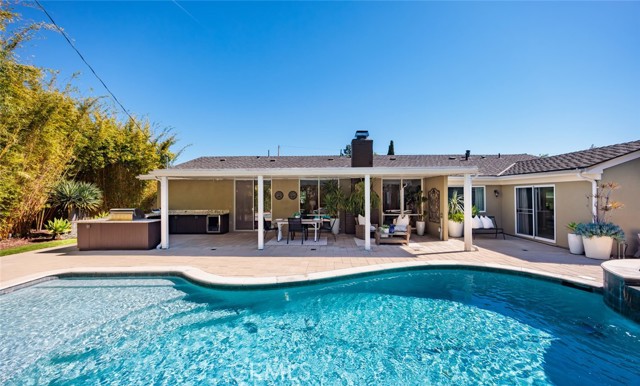 Detail Gallery Image 35 of 38 For 1032 Saint John Pl, North Tustin,  CA 92705 - 4 Beds | 2/1 Baths