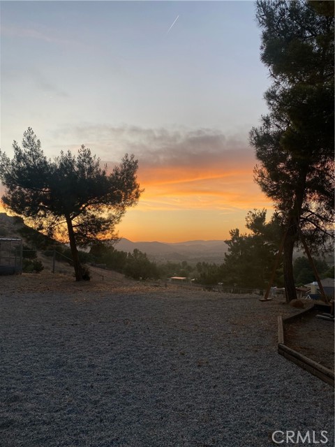 2726 Bent Spur Drive, Acton CA: https://media.crmls.org/medias/46d5274a-8193-4873-b33f-1f4db8f8b049.jpg