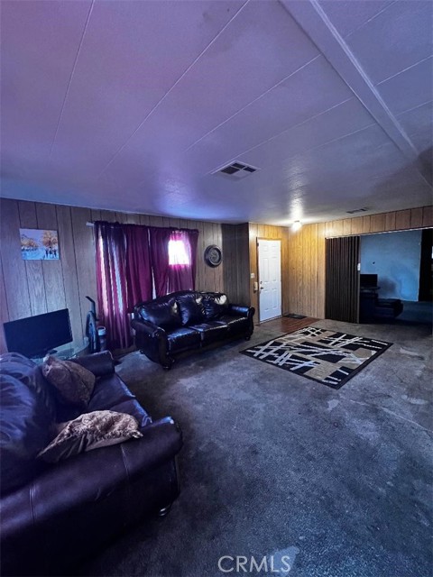 Detail Gallery Image 6 of 16 For 2160 W. Rialto Ave, San Bernardino,  CA 92410 - 2 Beds | 2 Baths