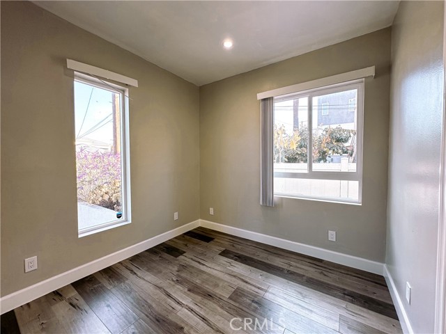 Detail Gallery Image 7 of 33 For 5741 Fulcher Ave, North Hollywood,  CA 91601 - 4 Beds | 4 Baths