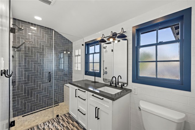 Detail Gallery Image 15 of 28 For 3930 Myrtle, Long Beach,  CA 90807 - 3 Beds | 3/1 Baths