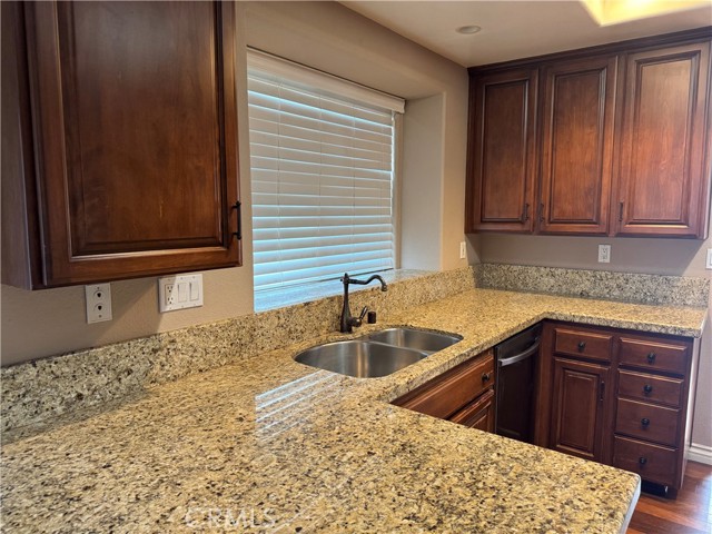 Detail Gallery Image 5 of 15 For 10249 Southridge Dr, Rancho Cucamonga,  CA 91737 - 3 Beds | 2/1 Baths
