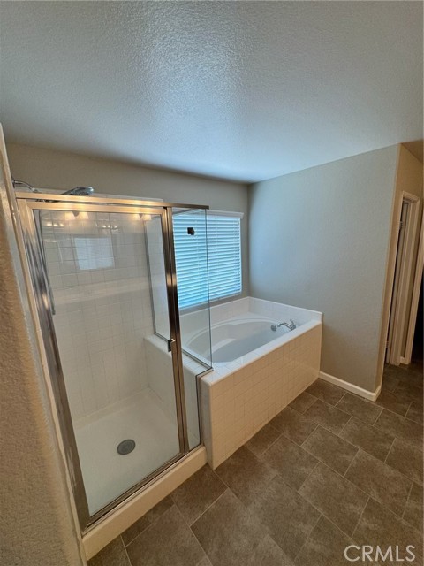 Detail Gallery Image 10 of 26 For 38422 Clearbrook Dr, Murrieta,  CA 92563 - 4 Beds | 3/1 Baths